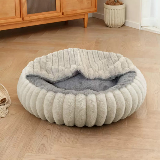 Hooded pet bed
