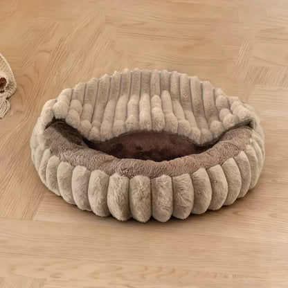 Hooded pet bed